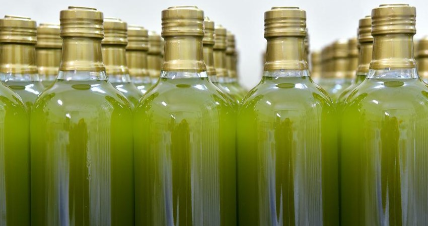 Come riconoscere un buon olio extravergine di oliva